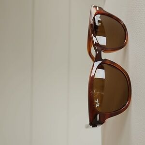 Ray Ban Brown Laramie Style Classic Sunglasses